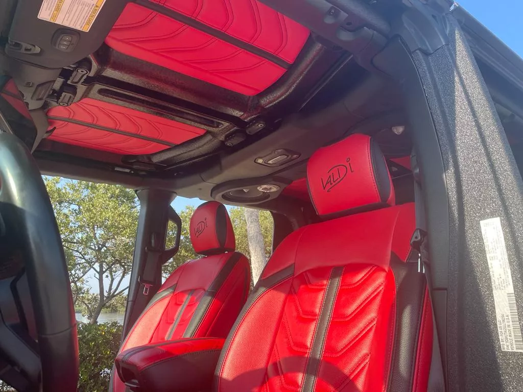 Gwiazdor disco polo Valdi stworzył własną bestię za ponad 600 tysięcy złotych! To wyjątkowy samochód!
